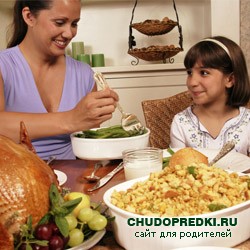 Новогодний стол для детей