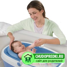Как правильно купать новорожденного?