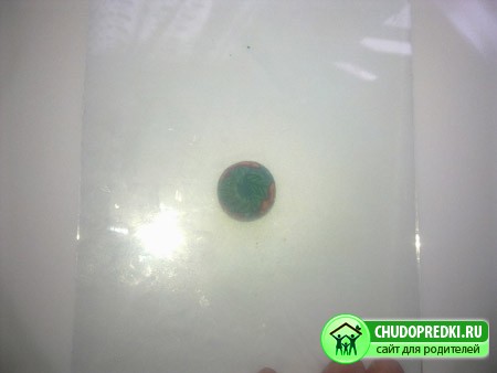 серьги из пластики