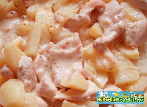 курица с картофелем в соусе