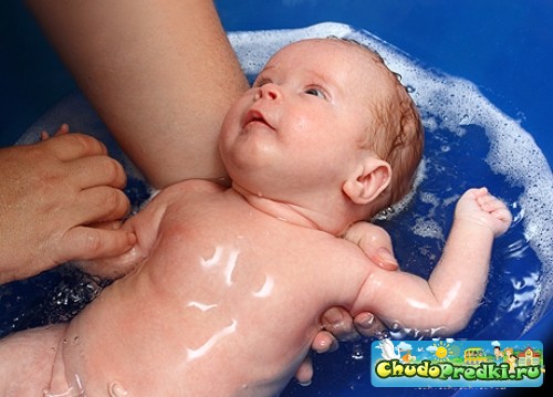 Питьевая вода для грудничка. Какой она должна быть?