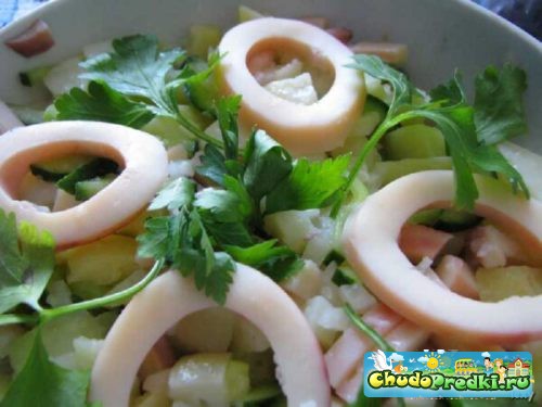 Салат из кальмаров