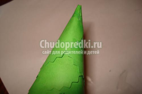 новогодние поделки с детьми. Ёлочка из бумаги своими руками