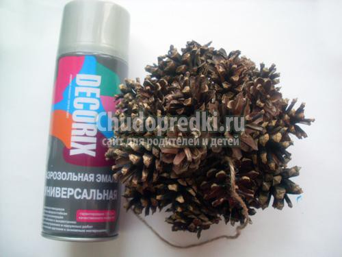 зимние поделки из шишек