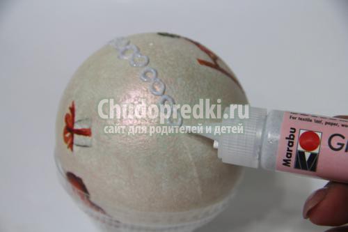 декупаж елочных игрушек. Шар