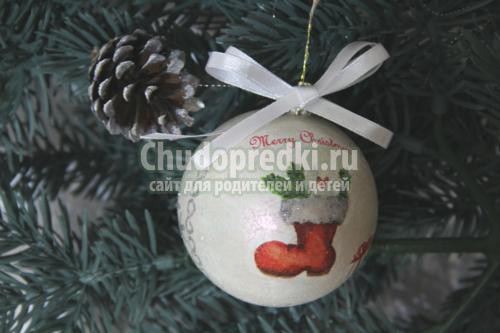 декупаж елочных игрушек. Шар