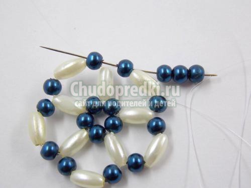 ёлочная игрушка. Шарик из бисера