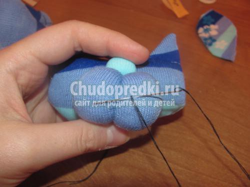 мягкая игрушка. Котик из носочков