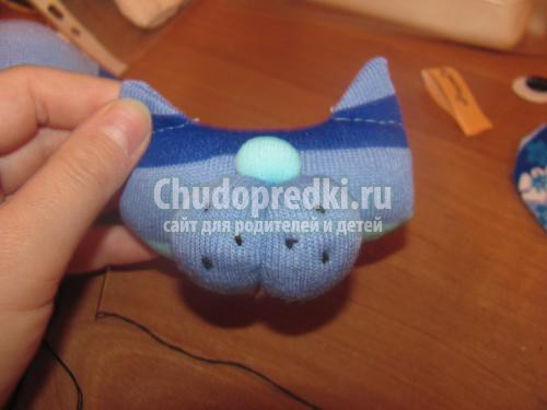 мягкая игрушка. Котик из носочков