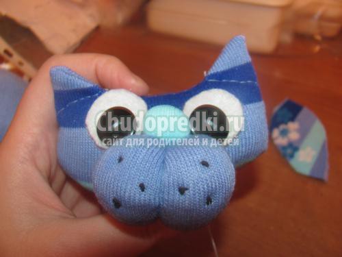 мягкая игрушка. Котик из носочков