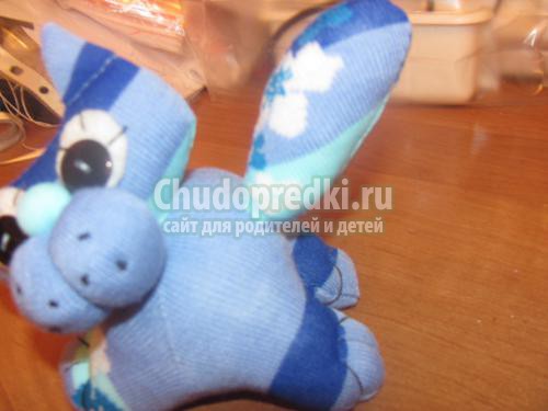 мягкая игрушка. Котик из носочков