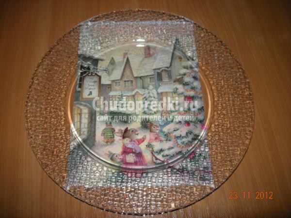 обратный декупаж тарелочки