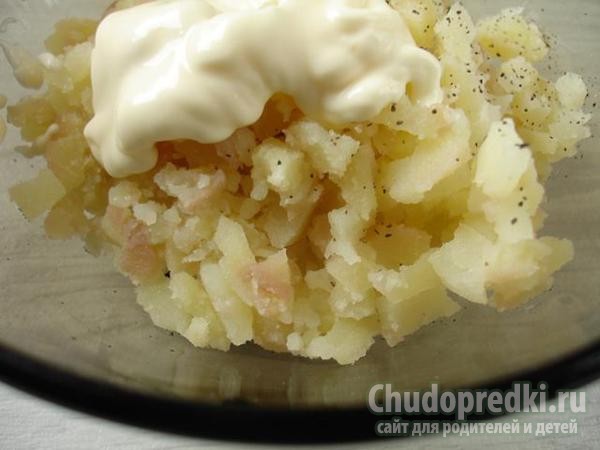 салат слоеный с ананасом и курицей. Сердце