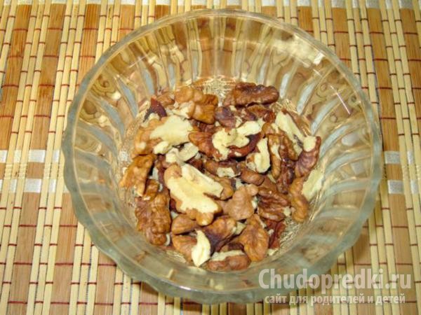 cалат со свеклой и черносливом. Валентинка