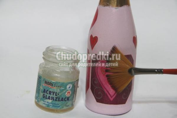 декупаж бутылки шампанского. Сердечки