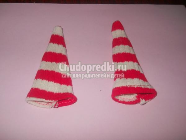 новогодние игрушки. Снеговики из лампочек