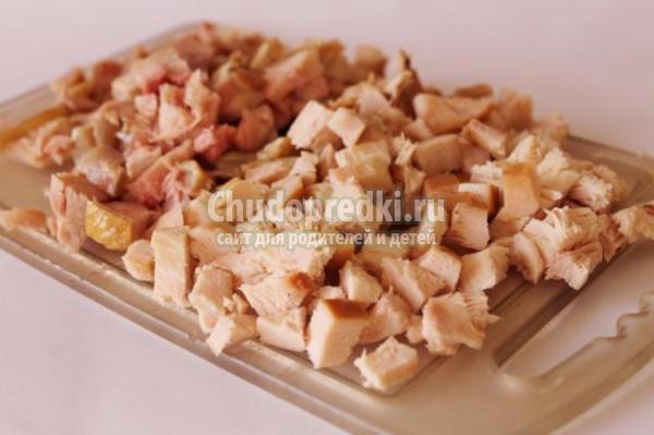 блинчики в кляре с копченой курицей