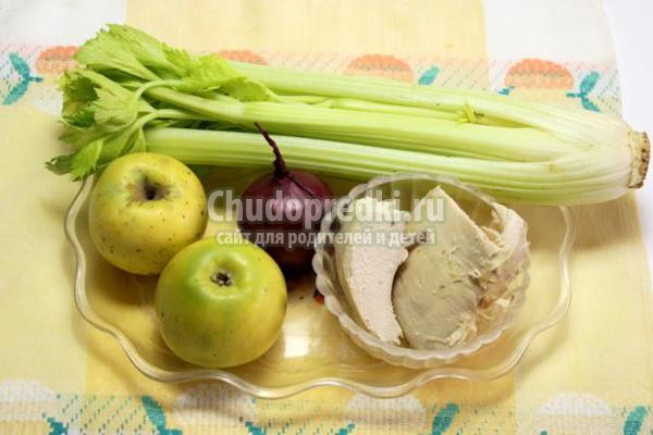 салат с сельдереем и курицей