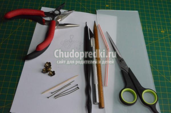 серёжки из полимерной глины. Лошадки