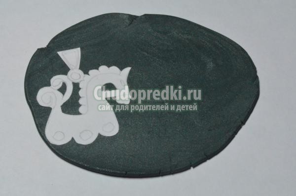 серёжки из полимерной глины. Лошадки