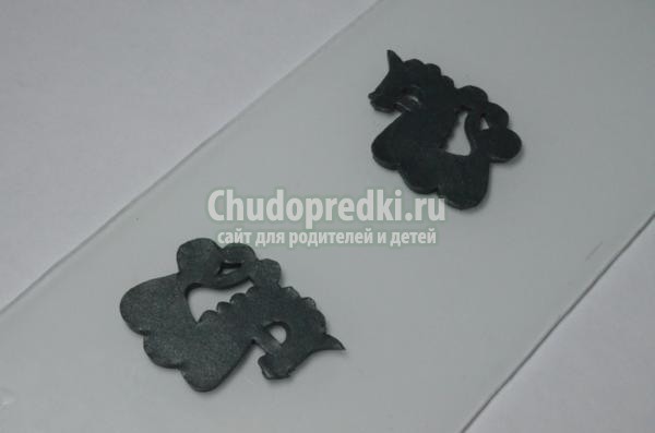 серёжки из полимерной глины. Лошадки