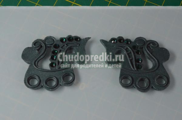 серёжки из полимерной глины. Лошадки