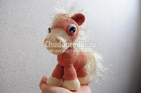 вязание крючком амигуруми. Лошадка 2014