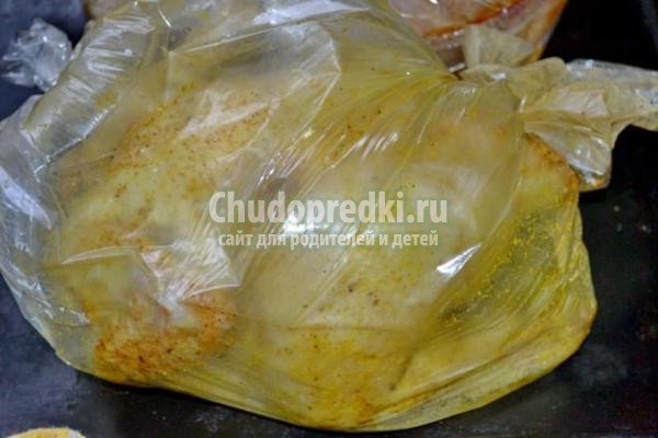 запеченная в рукаве курица