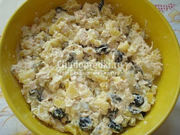 салат из курицы. Столичный