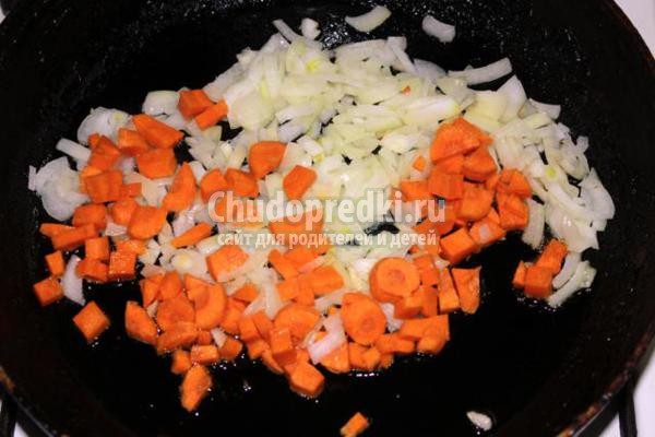 суп на курином бульоне с турецким горошком