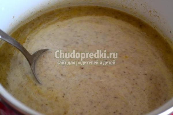 грибной суп-пюре на курином бульоне