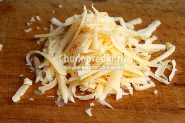 куриное филе в сметанно-сырном соусе