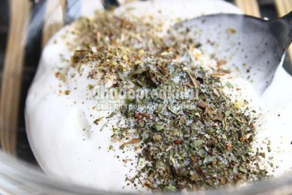 куриное филе в сметанно-сырном соусе