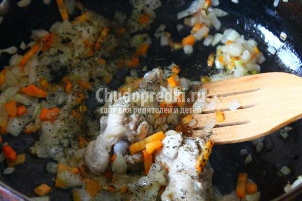 соус с курицей и овощами