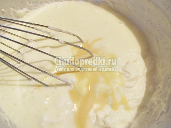 клубничное мороженое в чаше из шоколада клубничное мороженое в чаше из шоколада
