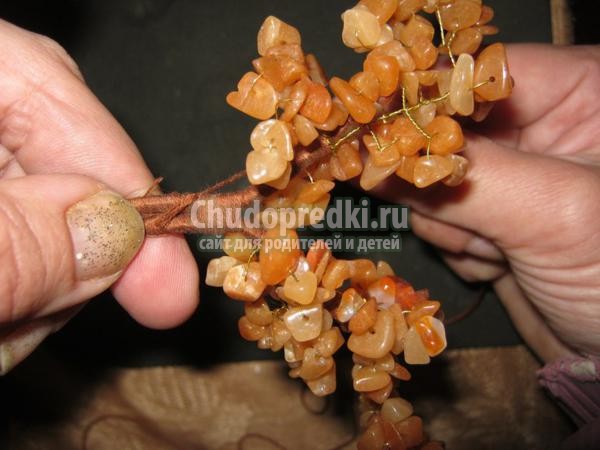 дерево счастья из сердолика