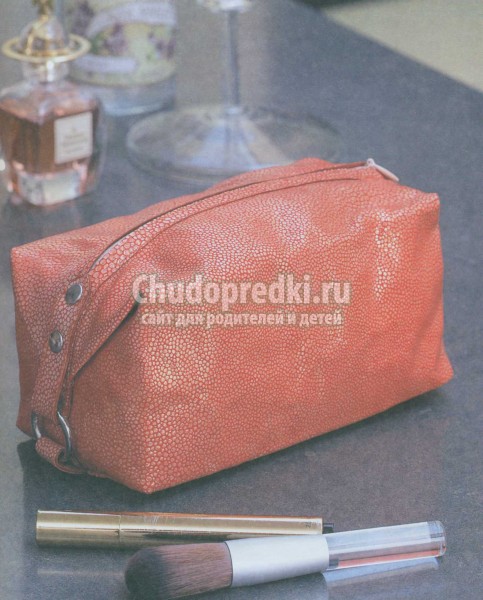 косметичка из кожи