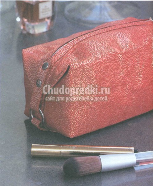 косметичка из кожи