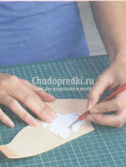 украшение для корсажа из кожи