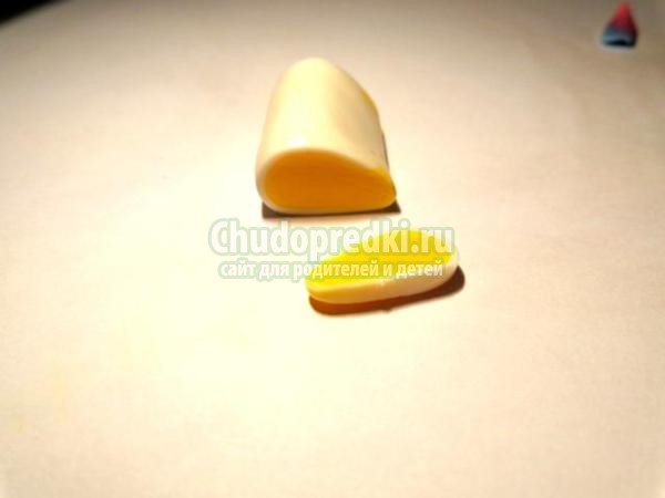 серьга для пирсинга из пластики. Орхидея