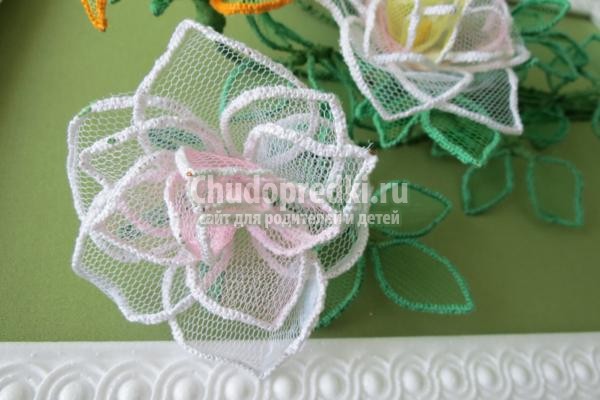 розы в технике макраме