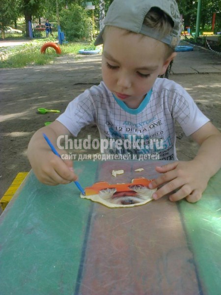 поделки из соленого теста. Машина