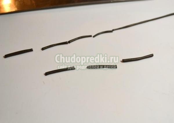 кулон из пластики филигрань. Дерево
