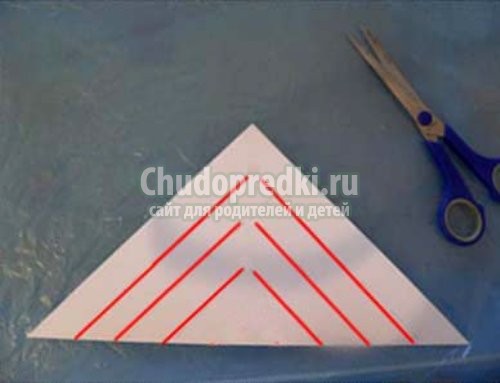 Снежинки из бумаги