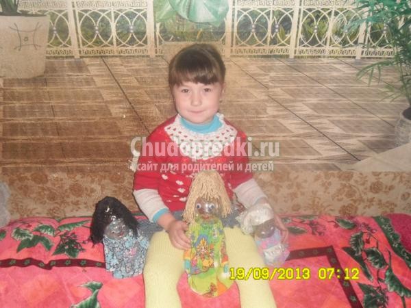 игрушки из пластиковых бутылок. Три девицы