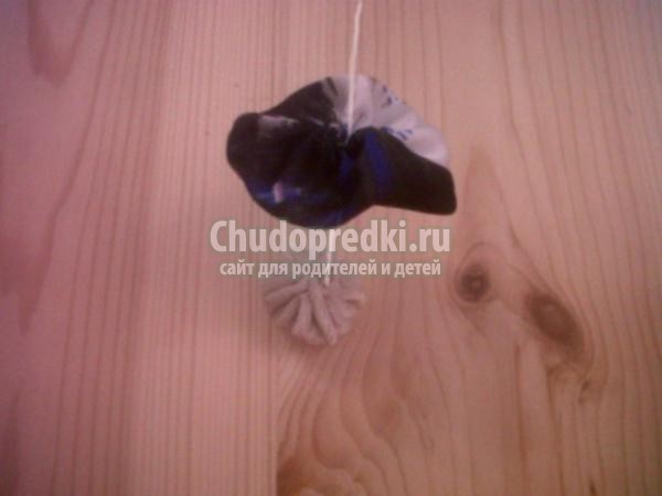 игрушка из лоскутков ткани. Клоун