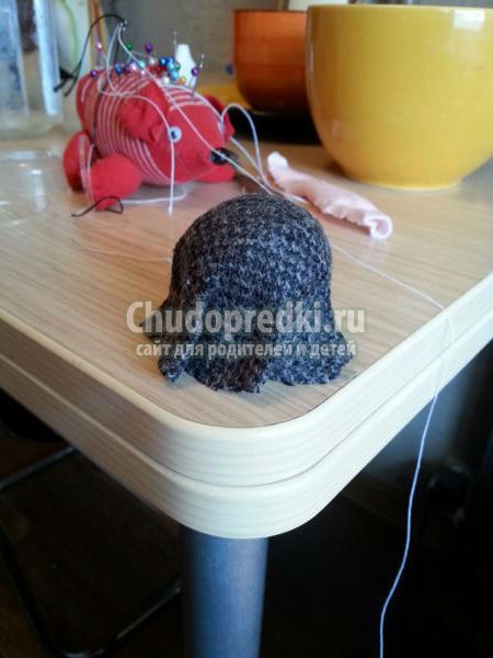 игрушки своими руками. Кошечка из носочков