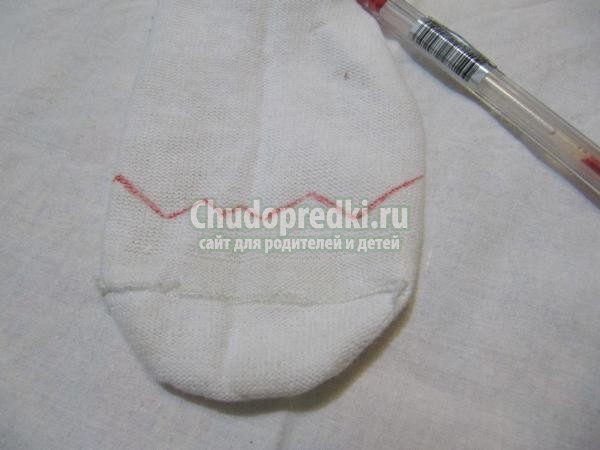 игрушки своими руками. Цыплята из носочков