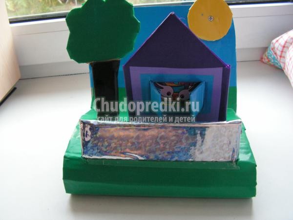 деревенский домик для игры с прищепками