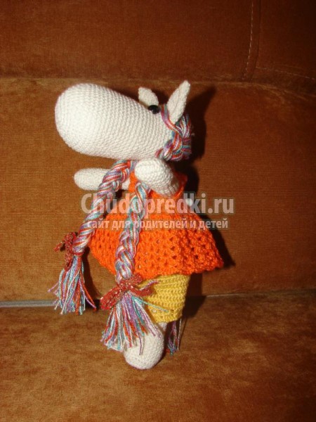 игрушки крючком в технике амигуруми. Лошадка